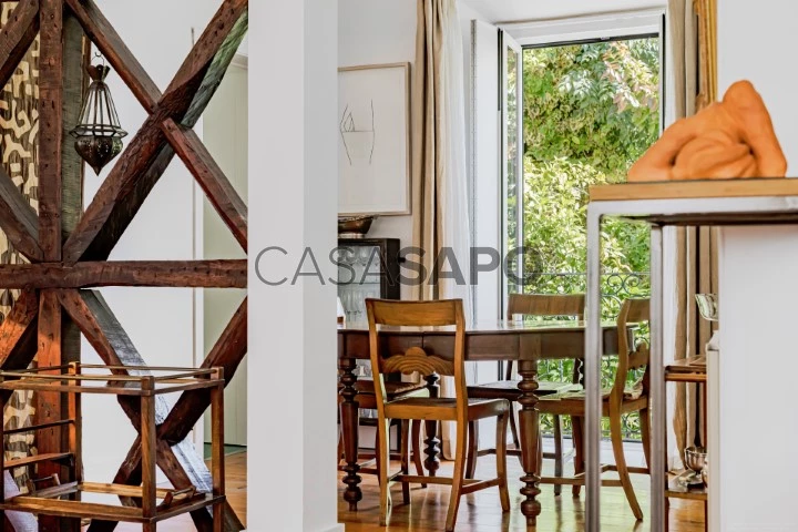 Apartment-room-for-sale-Castelo-Lisbon