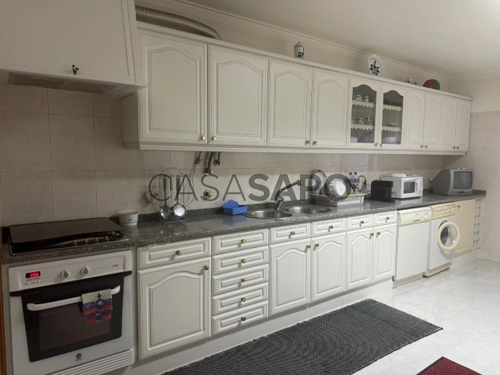 Apartamento T2 para alugar na Amadora