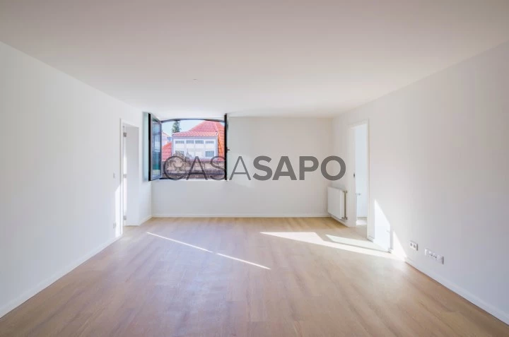 Apartamento T2 Triplex para comprar no Porto