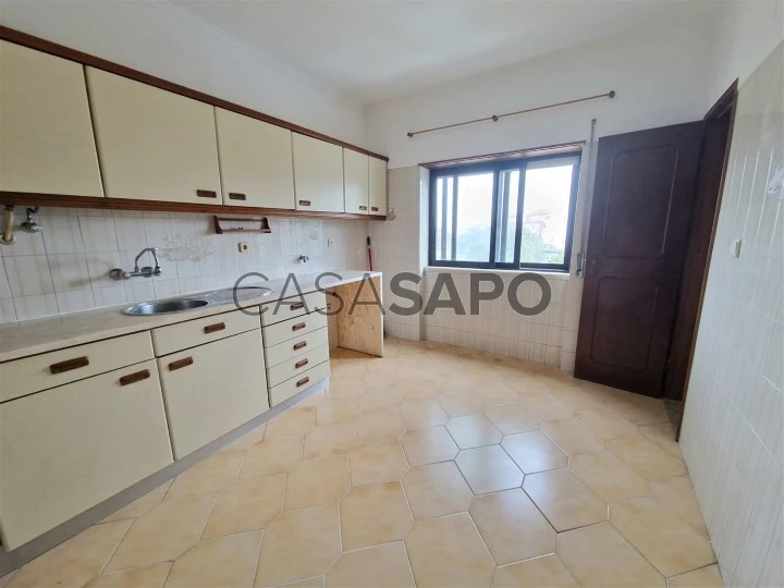 Apartamento T2 Triplex para comprar no Seixal