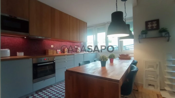 Apartamento T2 para alugar na Amadora