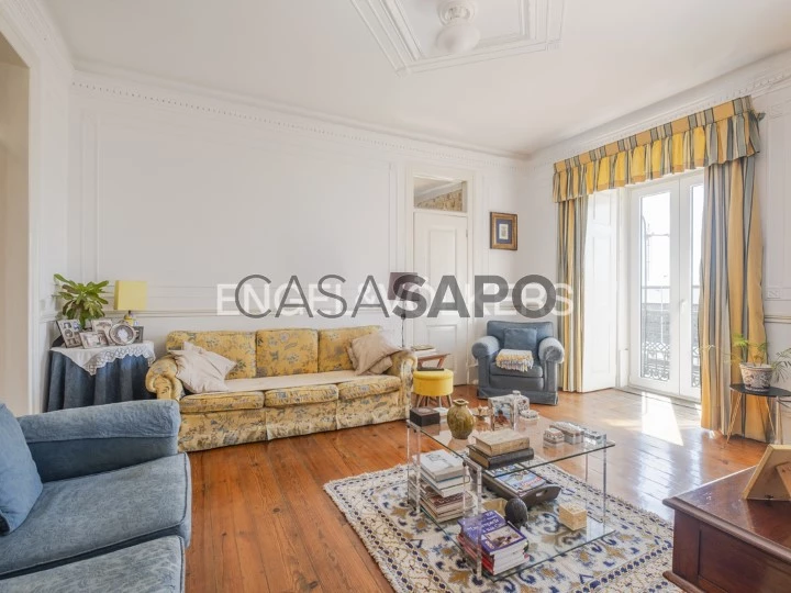 Apartamento T4 + 2 junto ao Museu Nacional de Arte Antiga