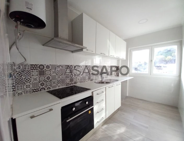 Apartamento T2 para comprar na Amadora