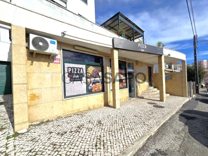 Loja / Espaço Comercial com 73 m2 na Ramada