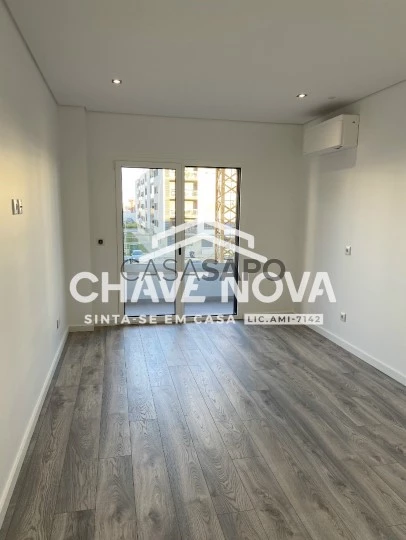 Apartamento T4 para comprar no Montijo