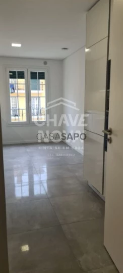 Apartamento T3 para comprar na Amadora