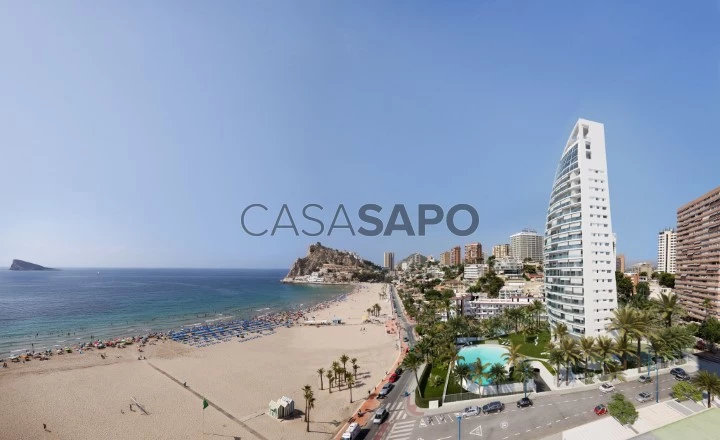 Luxury 4-bedroom apartment for sale in Benidorm