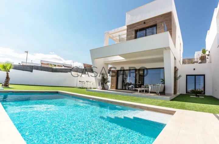 villa for sale in Finestrat