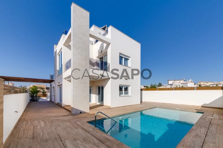 Villa en venta en Torrevieja