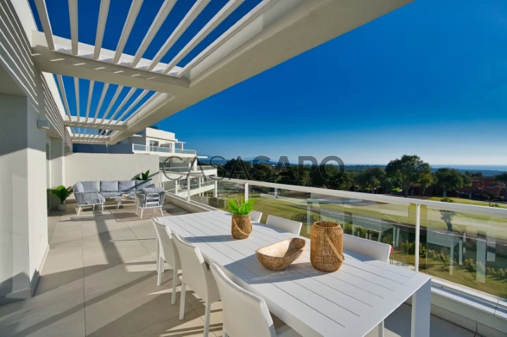 Luxury penthouse with sea views in San Roque, Marbella