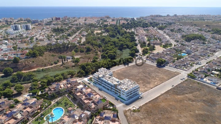 Apartamento nuevo en venta cerca de la playa de Mil Palmeras en Torre de la Horadada