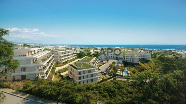 Apartamento moderno con vistas al mar en venta en Estepona