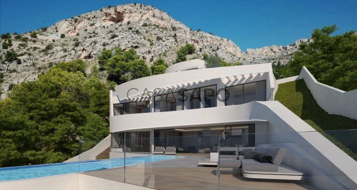 For sale a luxury villa with sea views in Altea Hills