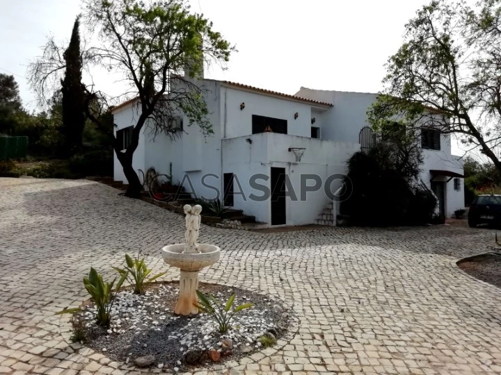 House T3 with splendid view on the mountain, in Loulé