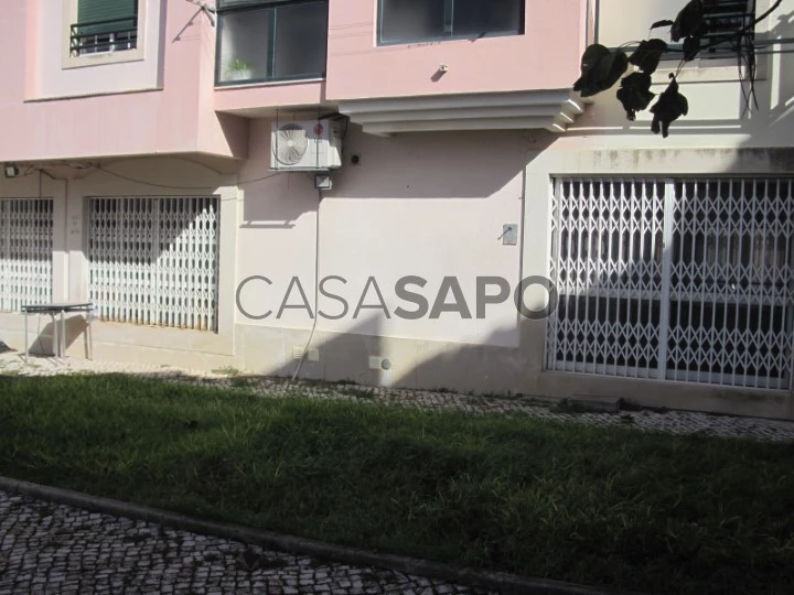 Comercial para comprar no Montijo