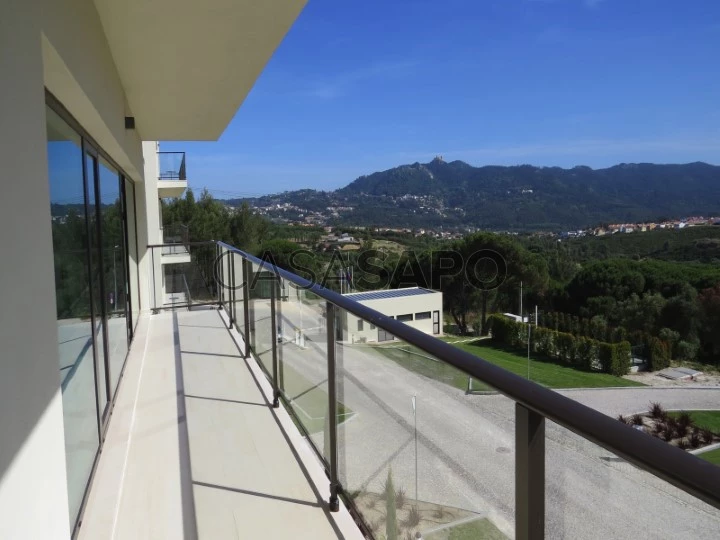 Apartment 3 bedrooms contemporary architecture with garden pool and mountain view, Sintra