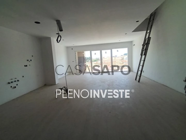 Duplex T3 para comprar no Seixal