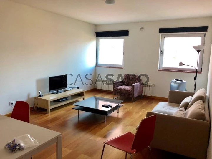 Apartamento T1 no Ed. Âncora do Tejo - Sala