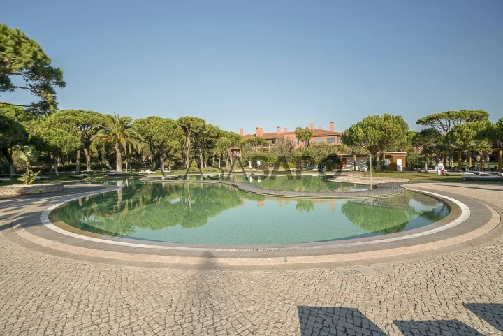 Apartamento T3 duplex para venda em condomínio de luxo na Quinta da marinha em Cascais