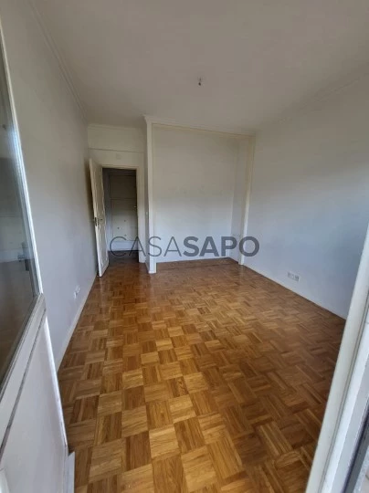 Apartamento T3+1 para comprar em Lisboa