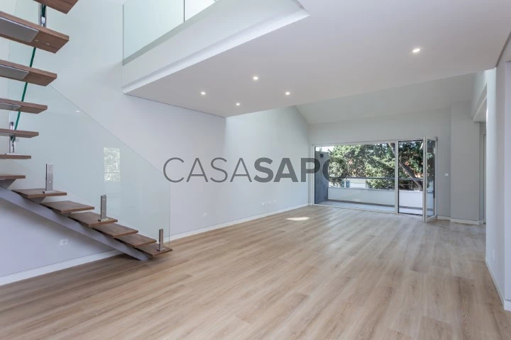 Apartamento T3+1 para comprar em Cascais