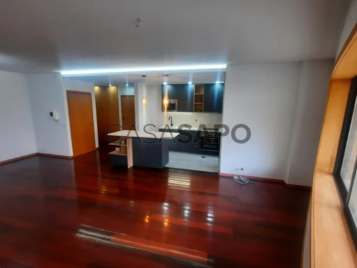 Apartamento T4 para comprar em Gondomar