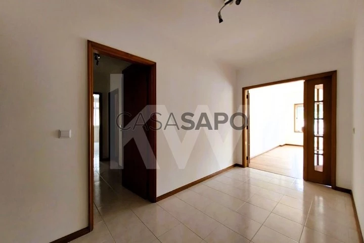 Apartamento T2 Triplex para comprar em Vila Nova de Gaia