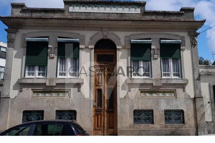 Moradia T6 Duplex para comprar no Porto
