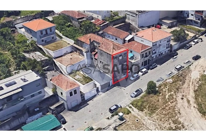 Apartamento T8 para comprar em Vila Nova de Gaia