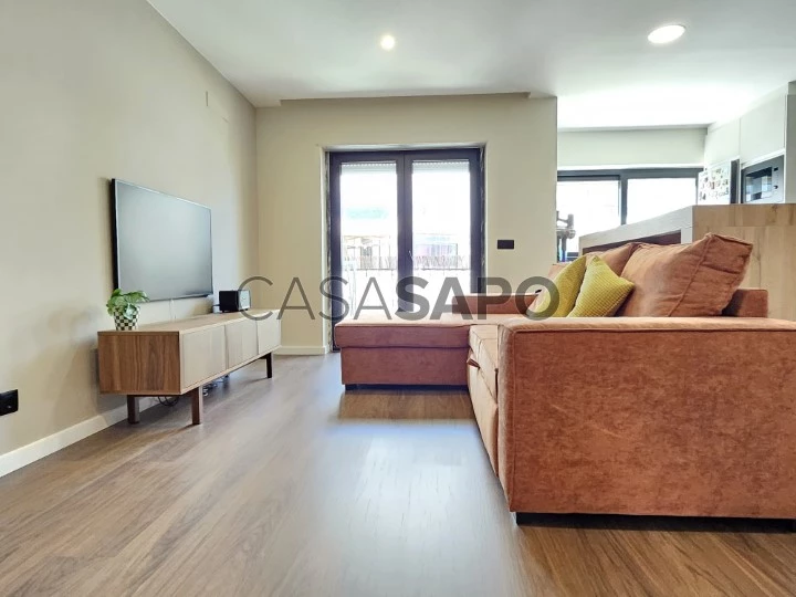 Apartamento T2 Triplex para comprar em Mafra