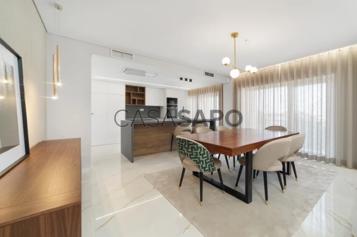 Apartamento T4 para comprar em Caldas da Rainha