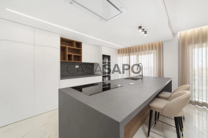 Apartamento T4 para comprar em Caldas da Rainha