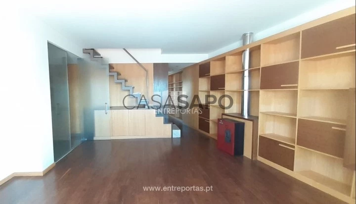 Apartamento T5 para comprar em Viana do Castelo