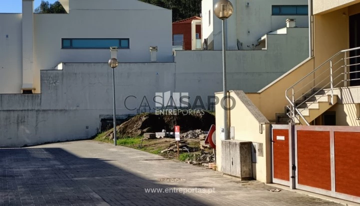 Terreno T1 para comprar em Viana do Castelo