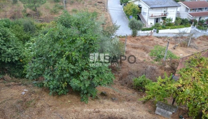 Terreno T1 para comprar em Marco de Canaveses