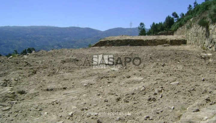 Terreno T1 para comprar em Marco de Canaveses