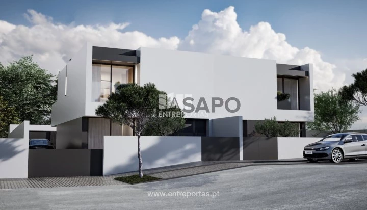 Moradia T4 Duplex para comprar em Vila do Conde