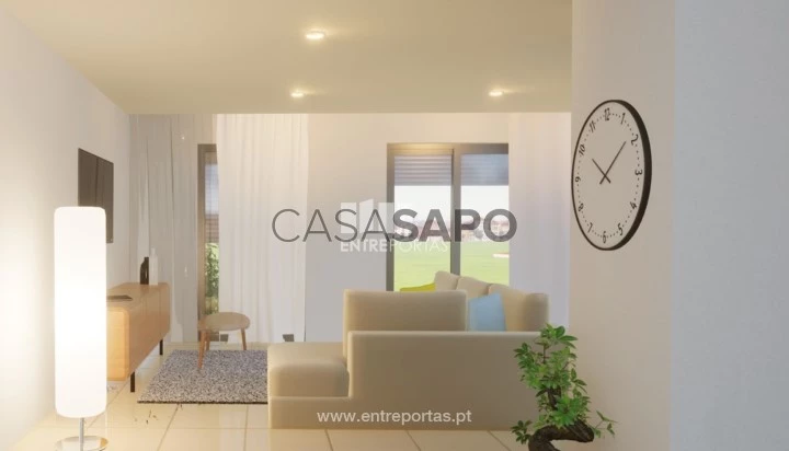 Moradia T3 Triplex para comprar em Caminha