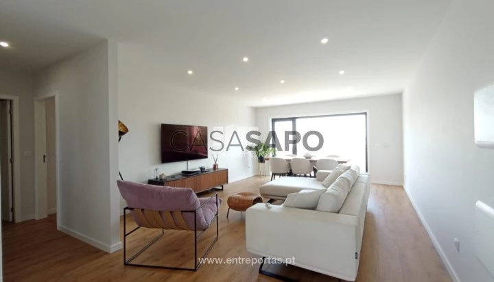 Apartamento T2 para comprar em Póvoa de Varzim