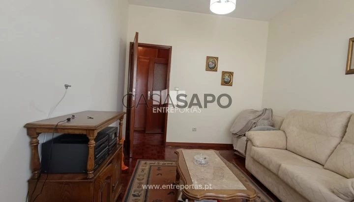 Apartamento T3 Triplex para comprar em Valongo