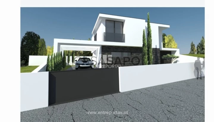 Moradia T3 Duplex para comprar em Póvoa de Varzim