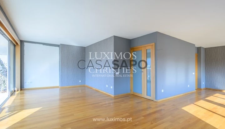 Apartamento T5 Duplex para comprar em Matosinhos