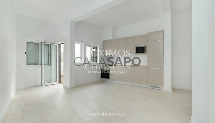 Moradia T1 Triplex para comprar em Portimão