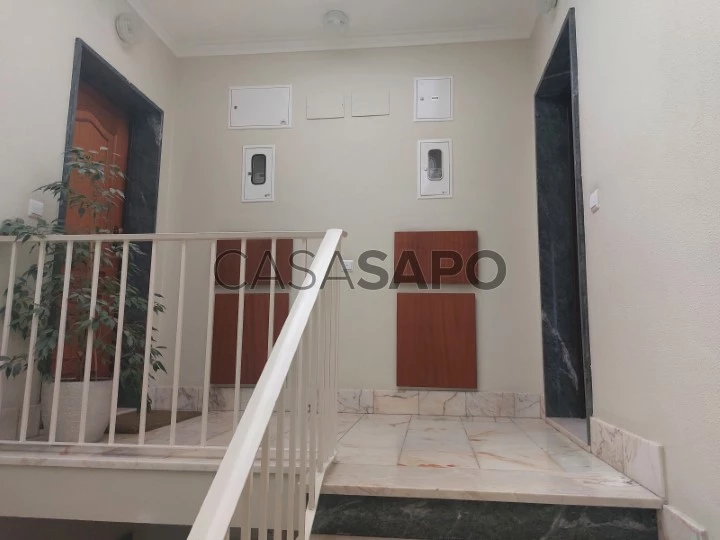 Apartamento T2 para comprar em Sesimbra