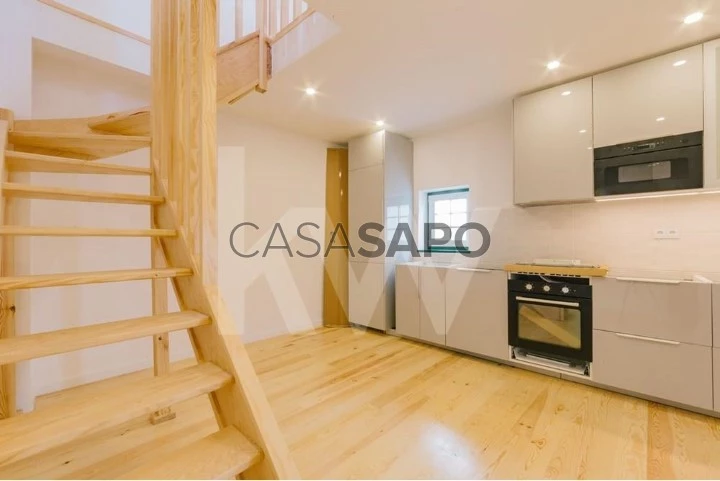 Apartamento T4 Triplex para comprar em Lisboa