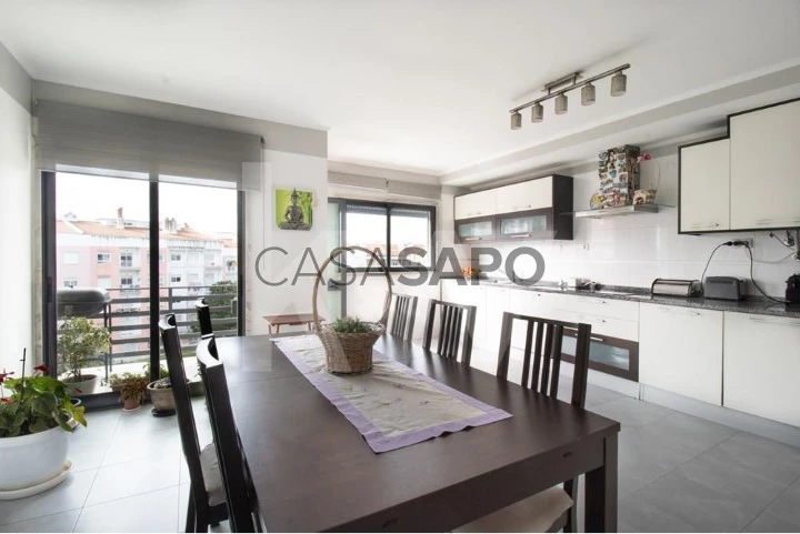 Apartamento T3 Duplex para comprar no Montijo