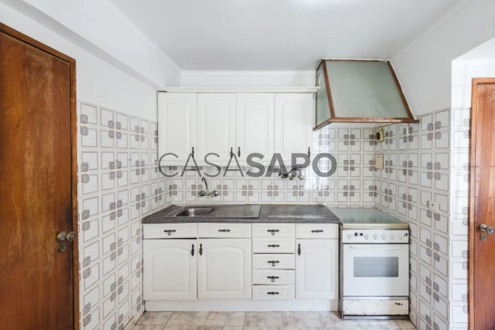 Apartamento T2 para comprar em Almada