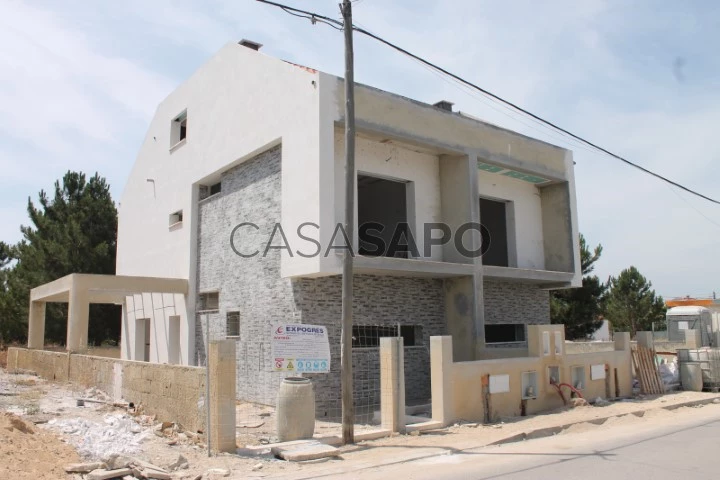 Moradia T3 Duplex para comprar em Sesimbra