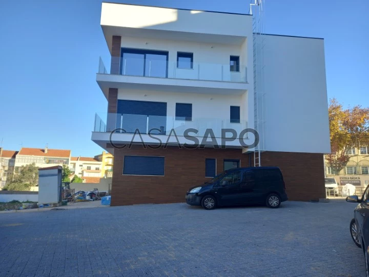 Apartamento T3 Triplex para comprar no Seixal