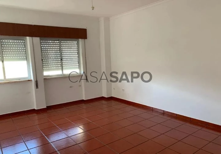 Apartamento T2 para comprar / alugar em Vila Franca de Xira